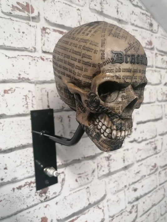 ☠️🏴‍☠️Skull holder for motorcycle helmet and jacket