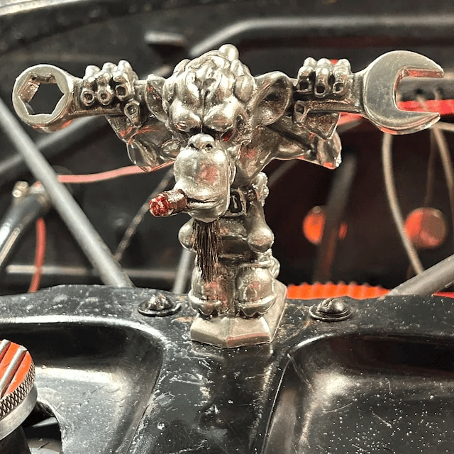 🎁Hood Ornament