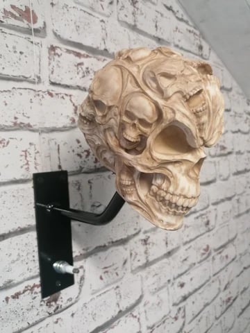 ☠️🏴‍☠️Skull holder for motorcycle helmet and jacket