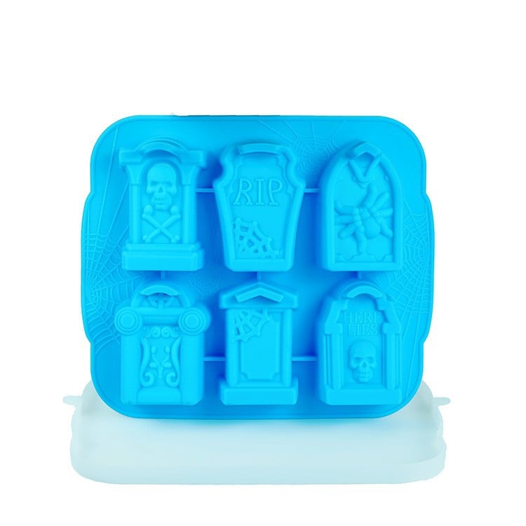 Halloween bakeware haunted skull