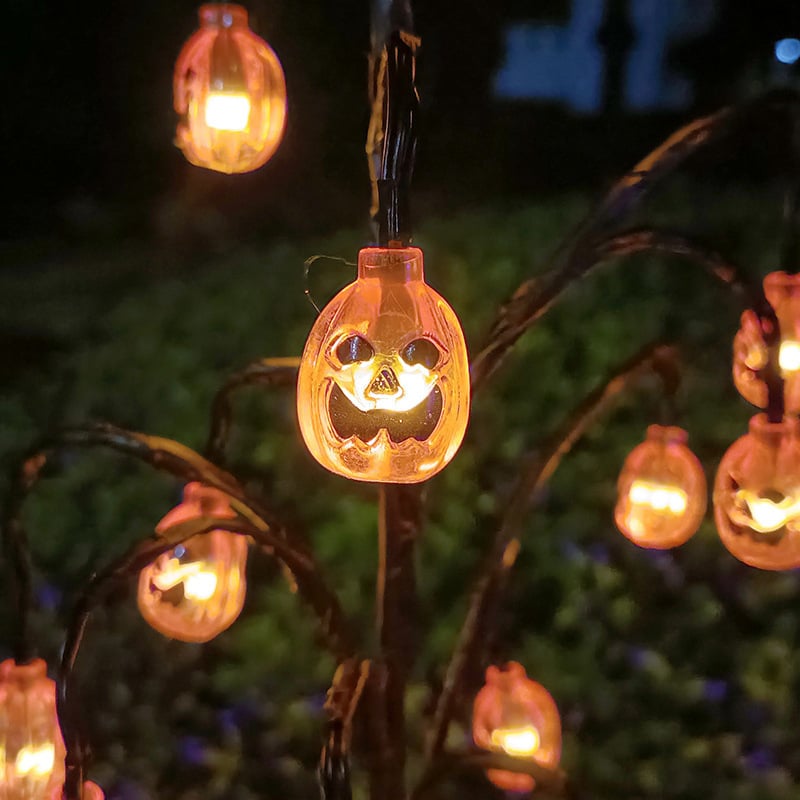 e???Halloween Solar Ground Plug Lawn Light