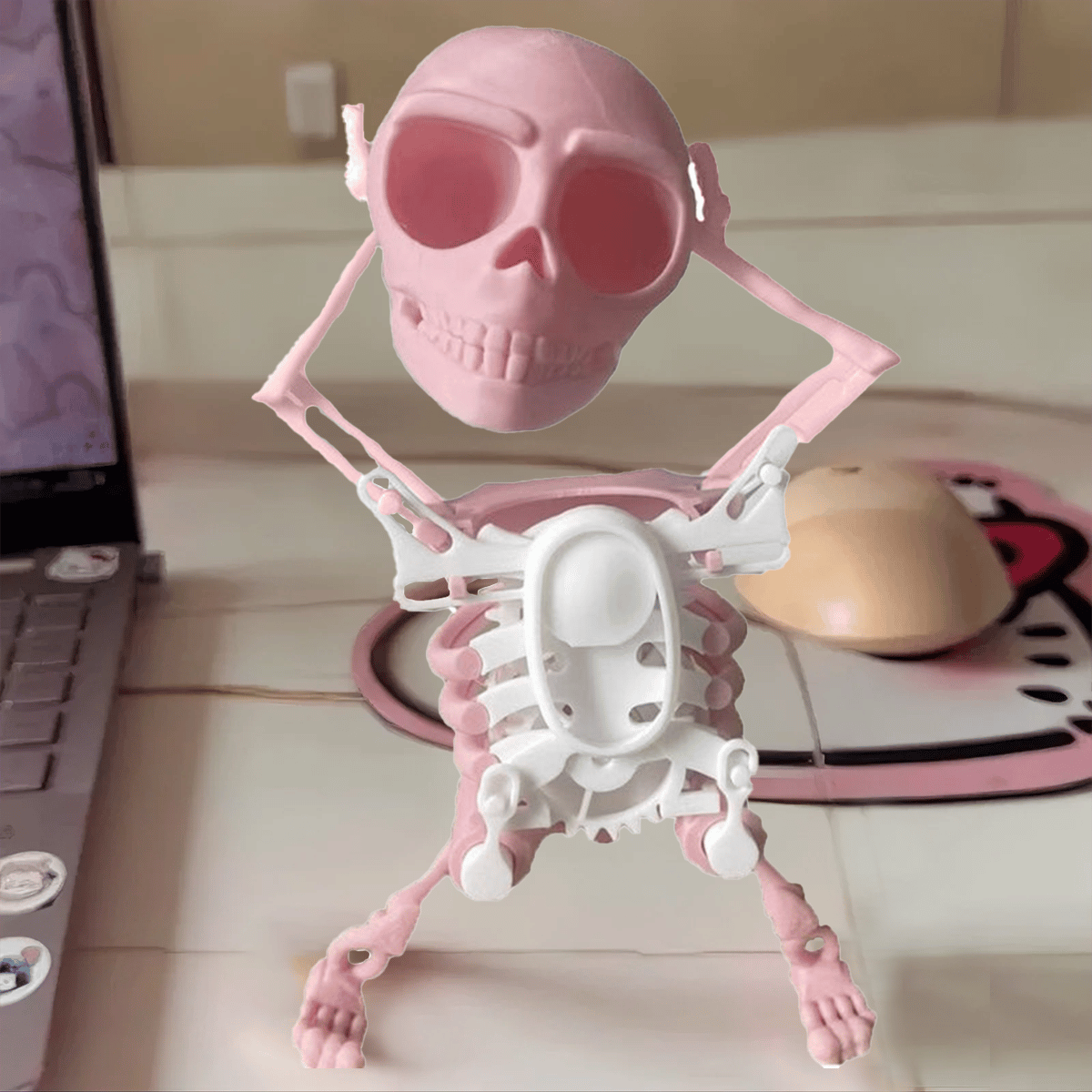 Dancing and Swinging 3D Skull Toy🎉