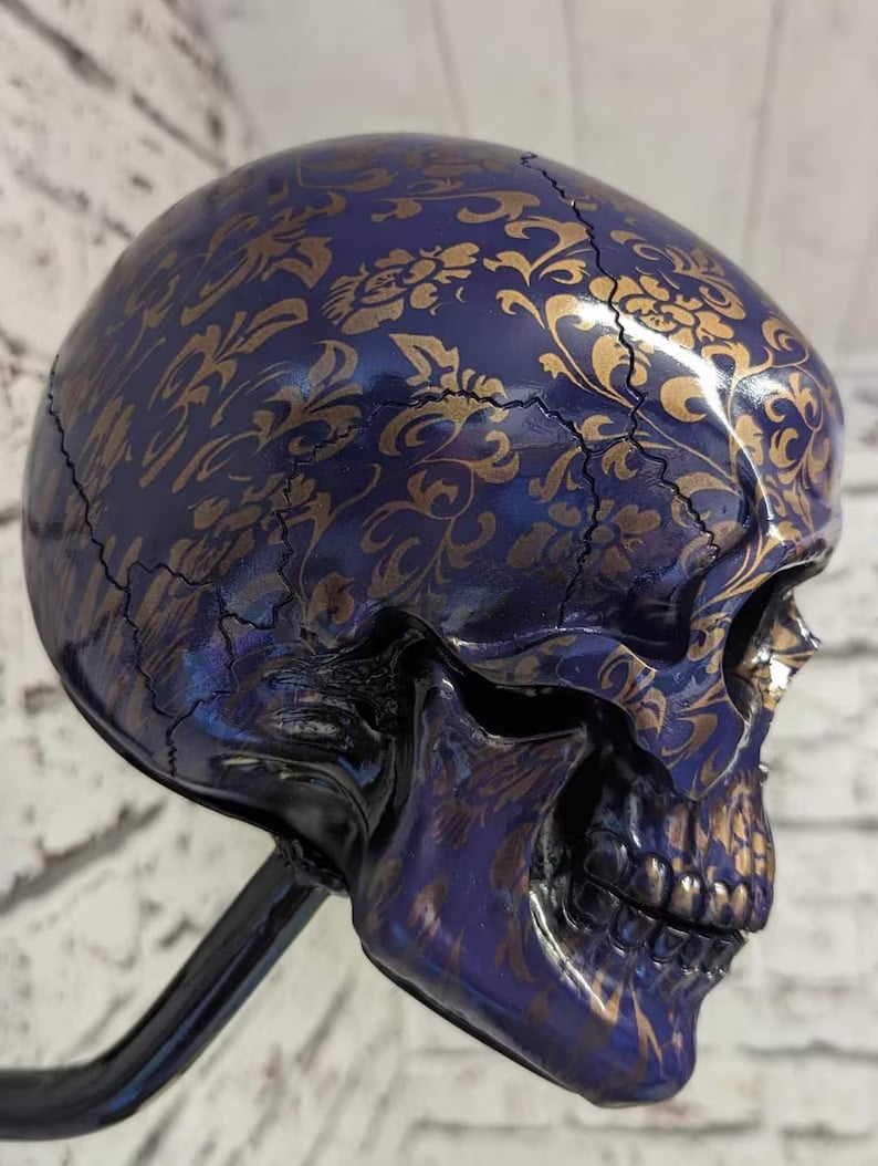 ☠️🏴‍☠️Skull holder for motorcycle helmet and jacket